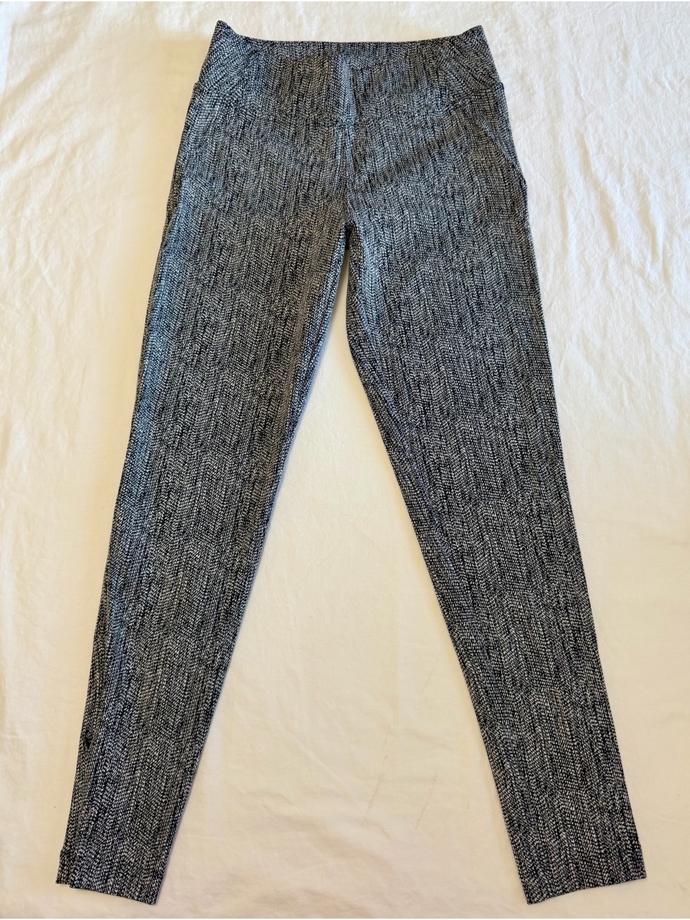 Athleta Delancy Herringbone Tight Ankle Leggings. NWOT
